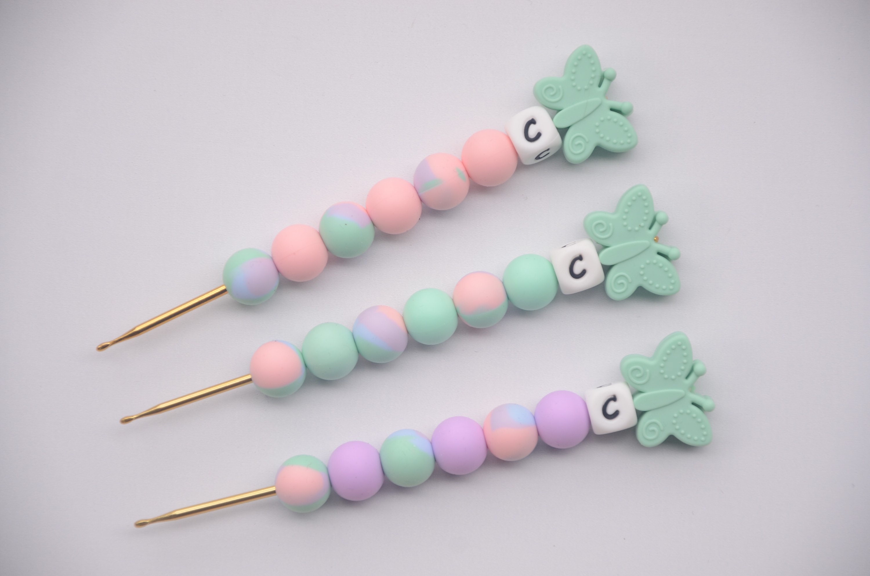 Pastel Purple Mint Tie Dye Butterfly Crochet Hook / Crochet Hook / Silicone  Bead Crochet Hook -  India