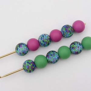 Mermaid Scales Large Beads Large Hook Crochet Hook / Crochet Hook / Silicone Bead Crochet Hook