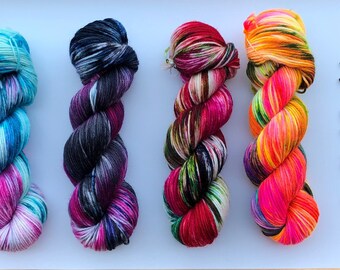 Solar Dyed Yarn / Worsted Weight