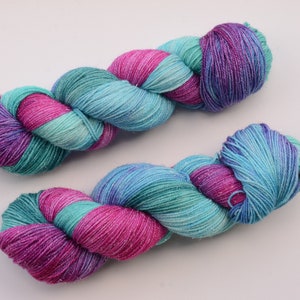 Mermaid Fantasy Hand Dyed Yarn / Ready to Ship / Silvery Sock Fingering Weight Yarn / Pink Blue Aqua Teal Green Yarn