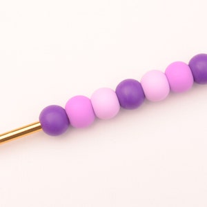Purples Crochet Hook / Crochet Hook / Silicone Bead Crochet Hook