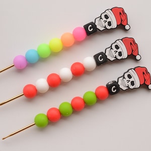 Skull Santa Rainbow Neon Rainbow Glow in the Dark Crochet Hook / Crochet Hook / Silicone Bead Crochet Hook