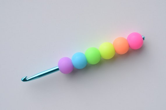 Large Beads Large Hook Neon Rainbow Crochet Hook / Crochet Hook / Silicone Bead  Crochet Hook 