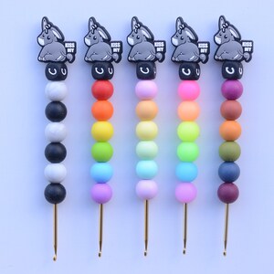 Kiss My Donkey Butt Crochet Hook / Neon Rainbow Glow in the Dark Crochet Hook / Crochet Hook / Silicone Bead Crochet Hook