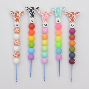 Cow Print Cow Head Crochet Hook / Cow Crochet Hook / Crochet Hook / Silicone Bead Crochet Hook