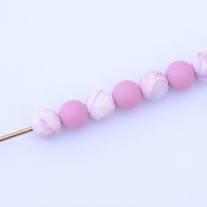 Pink Granite Dusty Rose Crochet Hook / Crochet Hook / Silicone Bead Crochet Hook
