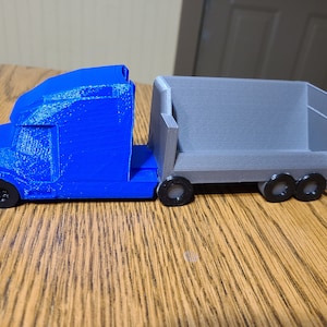 Freightliner | Volvo |Semi Truck | Tractor Trailer | Business card holder