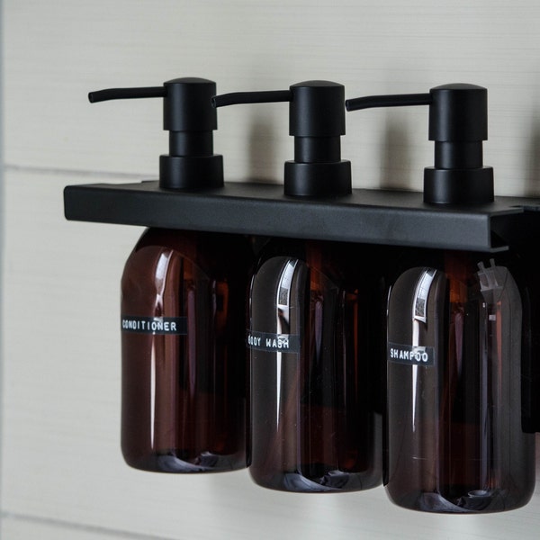 3 Seifenspender an der Wand montiert - keine Schrauben nötig - Bernstein Glasflaschen - Matte Pumpe für Shampoo, Conditioner und Seife - Individualisierbar