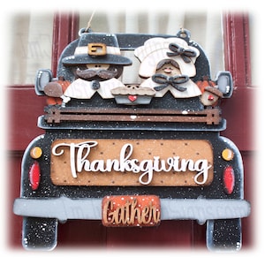 Pilgrim Interchangeable Farm Truck Door Hanger, Front Porch Decor, Thanksgiving Decor, Pilgrim Decor, Door Hanger, Vintage Truck