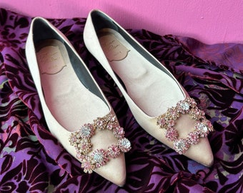 Authentische Roger Vivier Wohnungen / Roger Vivier Flower Blush Pink Satin Strass Schnalle Ballerinas in Satin / Designer Spitze Damenschuhe