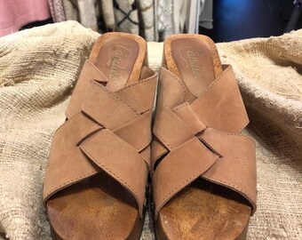 candies clogs