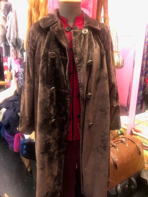 1960's Brown crushed velvet Coat