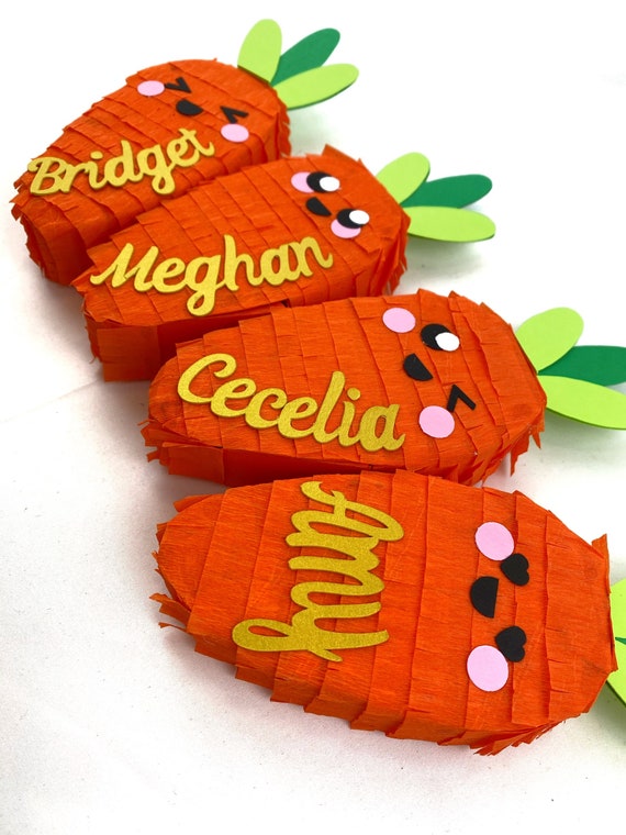 Carrots tiny Piñatas (4), Easter carrot, bunny, unique party favors, rabbit, farm, table decor, gift basket, gift box, egghunt, baby shower Il_570xn
