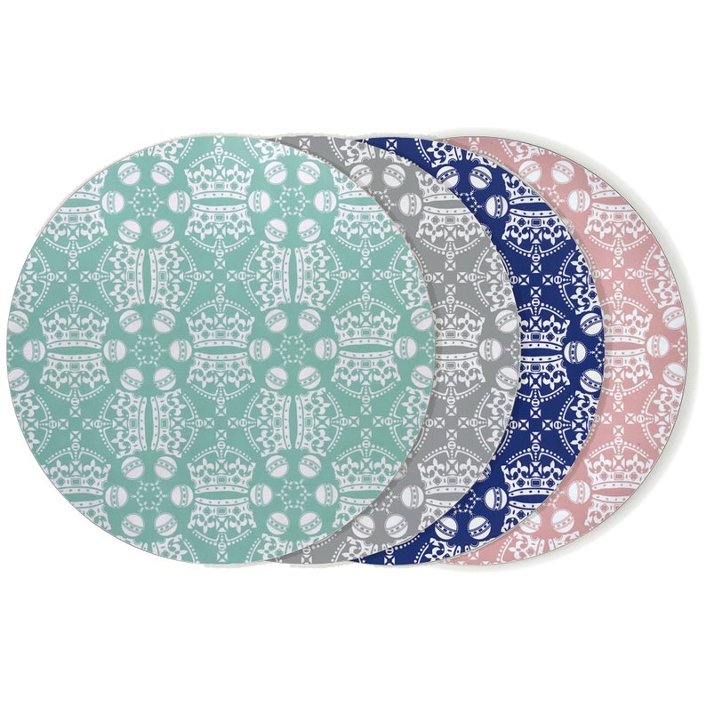 Melamine round placemat Jubilee crown orb pattern image 2