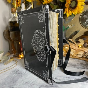 Vintage Leather Style Book Of Shadows Blank Grimoire Journal. Black Pleather Bound Diary W/ Aged Parchment Pages. Antiqued Witch Spell Book