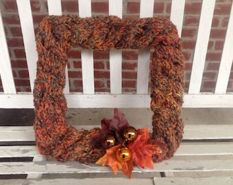 Simple Cable Knit Wreath Pattern
