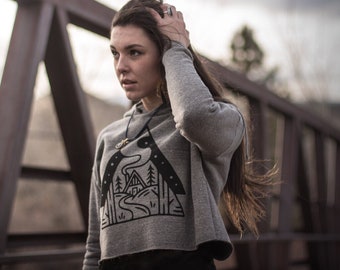 Cabin Crop Hoody ~ Sustainable eco friendly ~ Nature hoody ~ Cabin crop Top ~ Women's Clothing - Yoga Wear ~ Camping Hiking Adventure