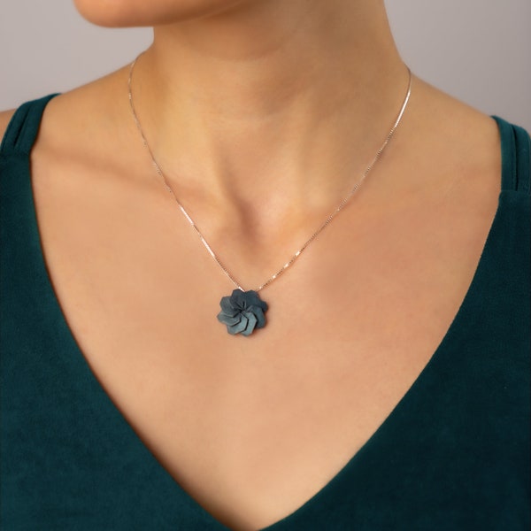 IRIS / 925er Silver Origami necklace, high quality Japanese paper,water resistant, Gold, Silver, Gift for Her,Kette, Handmade,Anhänger