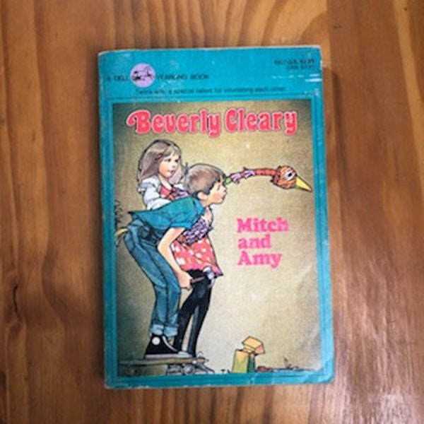 1967 Paperback Chapter Book, A Dell Yearling Book, Beverly Cleary Mitch and Amy, Twins Books, Twin Book, Twin Stories, Beverly Cleary Books