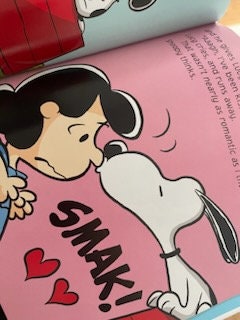 【t93wmnt額装セット】Snoopy Takes Off+Surfin Hardcover Peanuts Snoopy Takes off by Charles M. Schulz, Snoopy