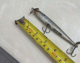 ルアー・フライ 869.HEDDON WOOD SURFACE COBRA Heddon Wood Surface Cobra Fishing Lure, Vintage Heddon
