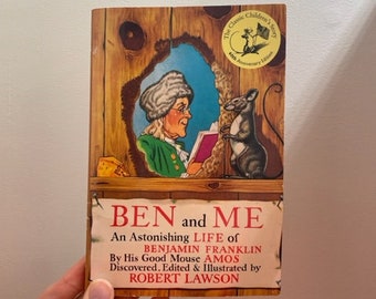 Impreso en EE. UU. El cuento clásico para niños Edición del 60 aniversario Ben y yo Una vida astronómica de Benjamin Franklin a cargo de su buen ratón