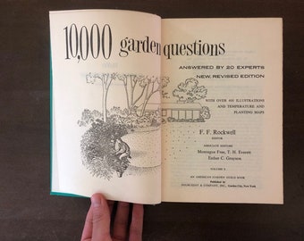 Vintage 1959 Garden Green Decorative Hardcover Book, 10,000 Garden Questions Answered by Experts Volume 2 DoubleDay, F. F. Rockwell, 50s