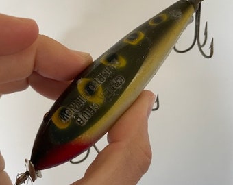 Vintage Creek Chub 9500 Spinning Injured Minnow Black Color 9513. About 2 1/4" long, 9500 Creek Chub Injured Minnow Fishing Lure, Creek Chub