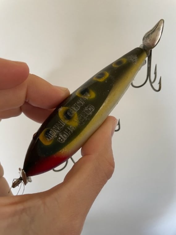 Buy Vintage Creek Chub 9500 Spinning Injured Minnow Black Color 9513. About  2 1/4 Long, 9500 Creek Chub Injured Minnow Fishing Lure, Creek Chub Online  in India 