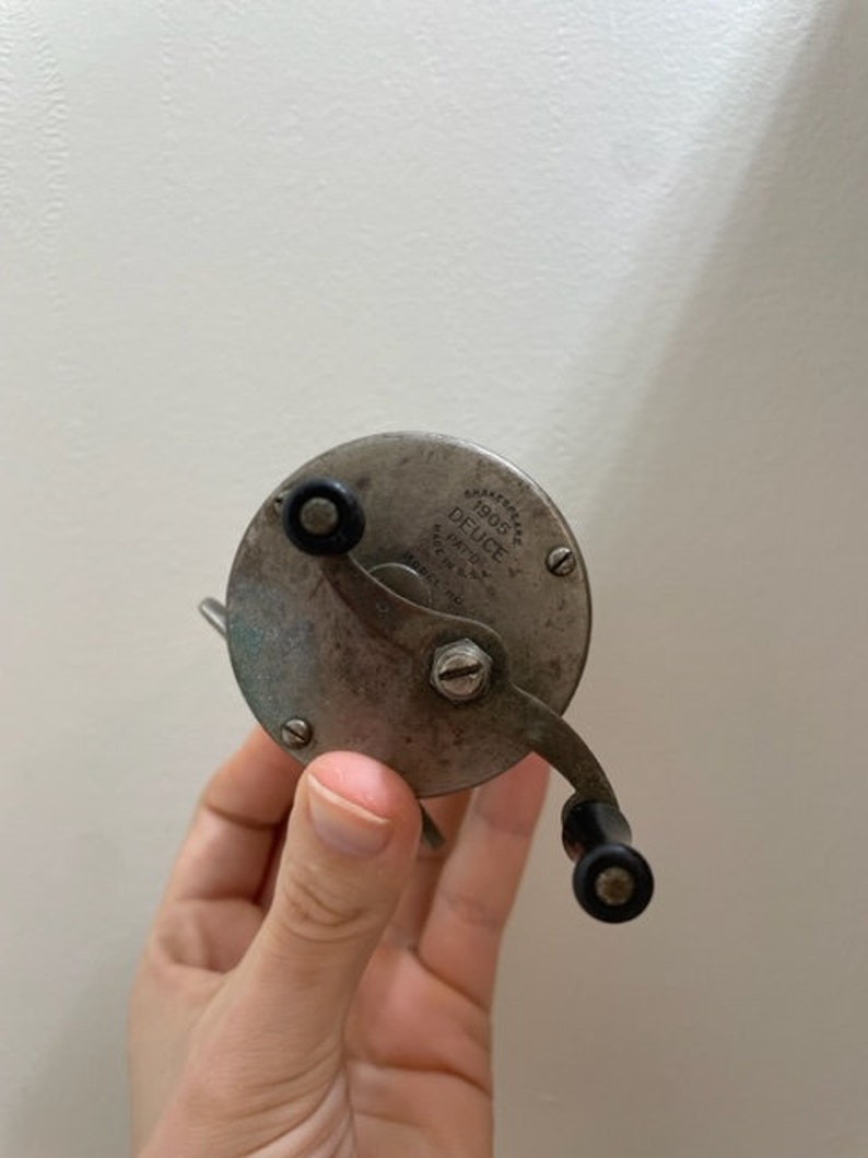 SHAKESPEARE 1905 DEUCE Vintage bait casting collectible fishing reel Model HE