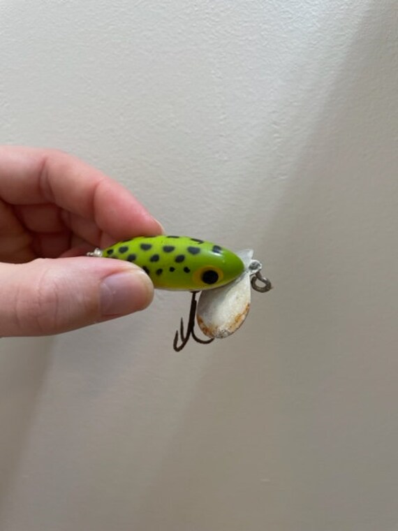 Froglegs Fishing Lure - Fin & Flame
