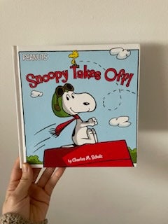 【DEATH NYC】Snoopy Takes Off！ Hardcover Peanuts Snoopy Takes off by Charles M. Schulz