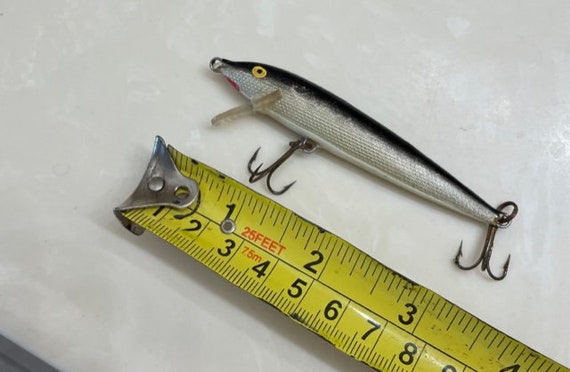 A LOVELY VINTAGE Abu Egon,Silver,40g Sweden Fishing Lure, Boxed £15.00