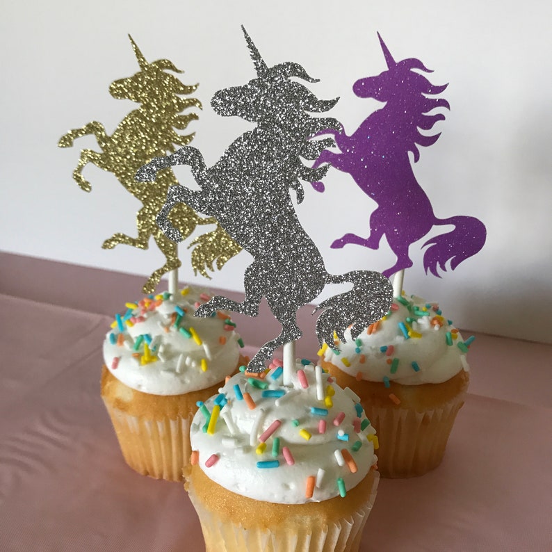Unicorn banner / custom unicorn banner / unicorn decorations / unicorn party / unicorn birthday / be magical / custom banner / unicorn image 6