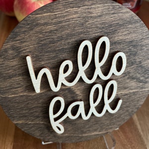 Letrero de madera con la frase Hola otoño, letrero de Hola otoño, decoraciones de otoño, mini letrero de Hola otoño, mini letrero, letrero de Hola otoño con bandeja escalonada, Hola otoño