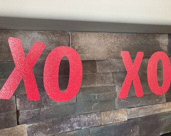 XO XO banner, Valentine’s Day banner, Valentines banner, valentine’s decorations, valentines decor, xoxo banner, hugs and kisses