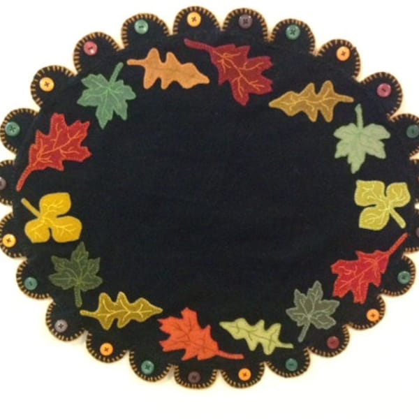 Free Fallin'- Fall leaves table mat Paper pattern only -not a kit