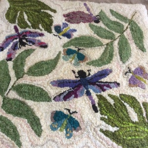 Patrón de papel para tejer alfombras de libélulas y mariposas (solo kit)