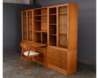 9ft Danish Modern Teak Wall Unit Shelving Bookshelves Bookcases Wall System with Doors Drawers Desk