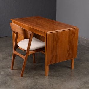 4ft Danish Modern Teak Desk w/ Drawers Mid-Century Modern image 4