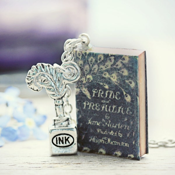 Orgueil et préjugés Mini livre collier amateur de littérature bijoux écrivain cadeau classique roman pendentif rat de bibliothèque lecteur Jane Austen Darcy pot d'encre