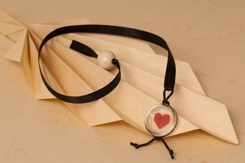 Origami bookmark Heart image 1