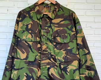 Vintage British Army Combat Woodland Camouflage Jacket / Vintage Military Combat Woodland Camo Jacket / Vintage Camo Jacket Men Size L