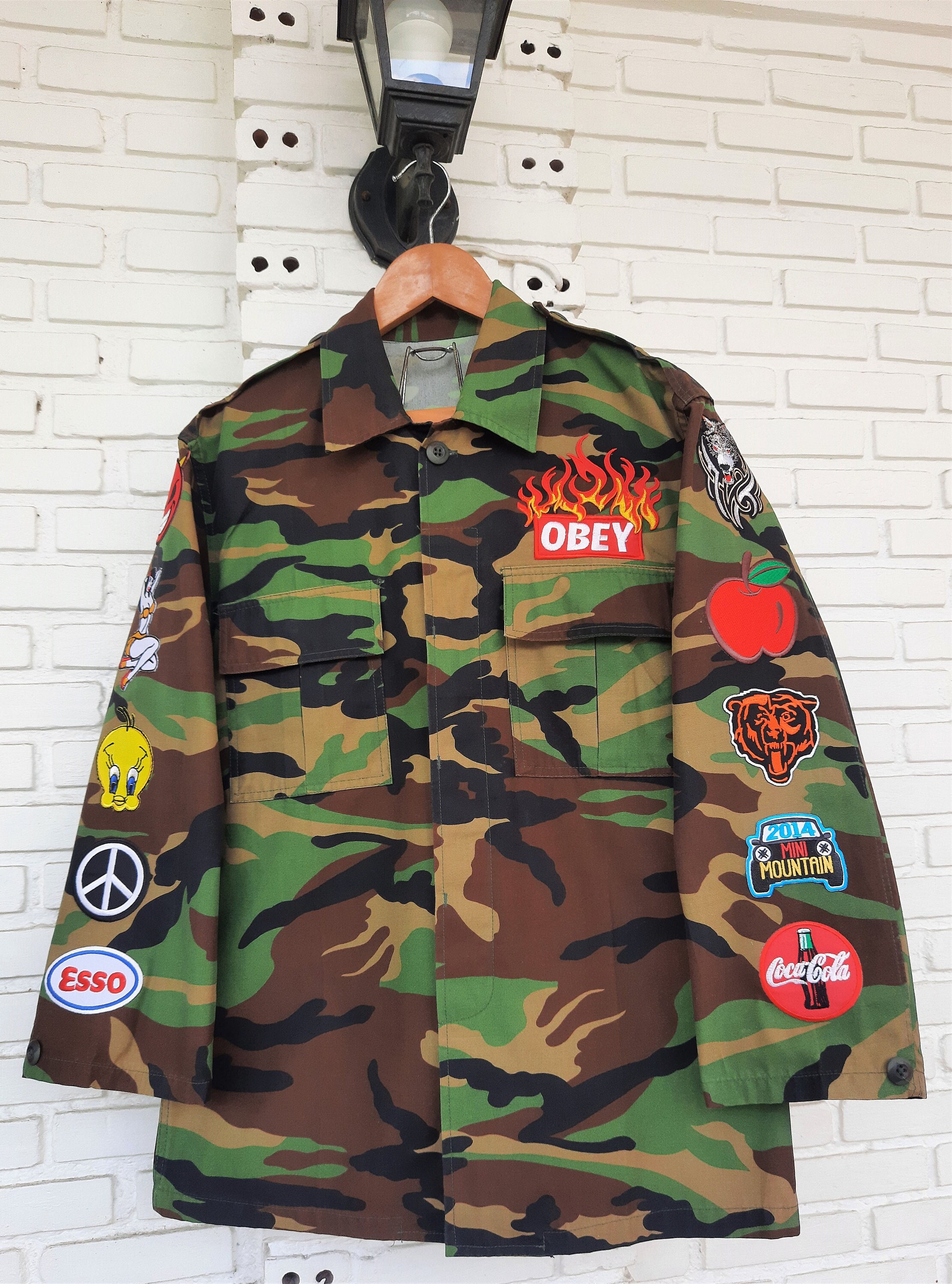Upcycled Camo Jacket With Patches / Reworked Vintage Upcycled Camo Jacket With Patches / Reworked Vintage