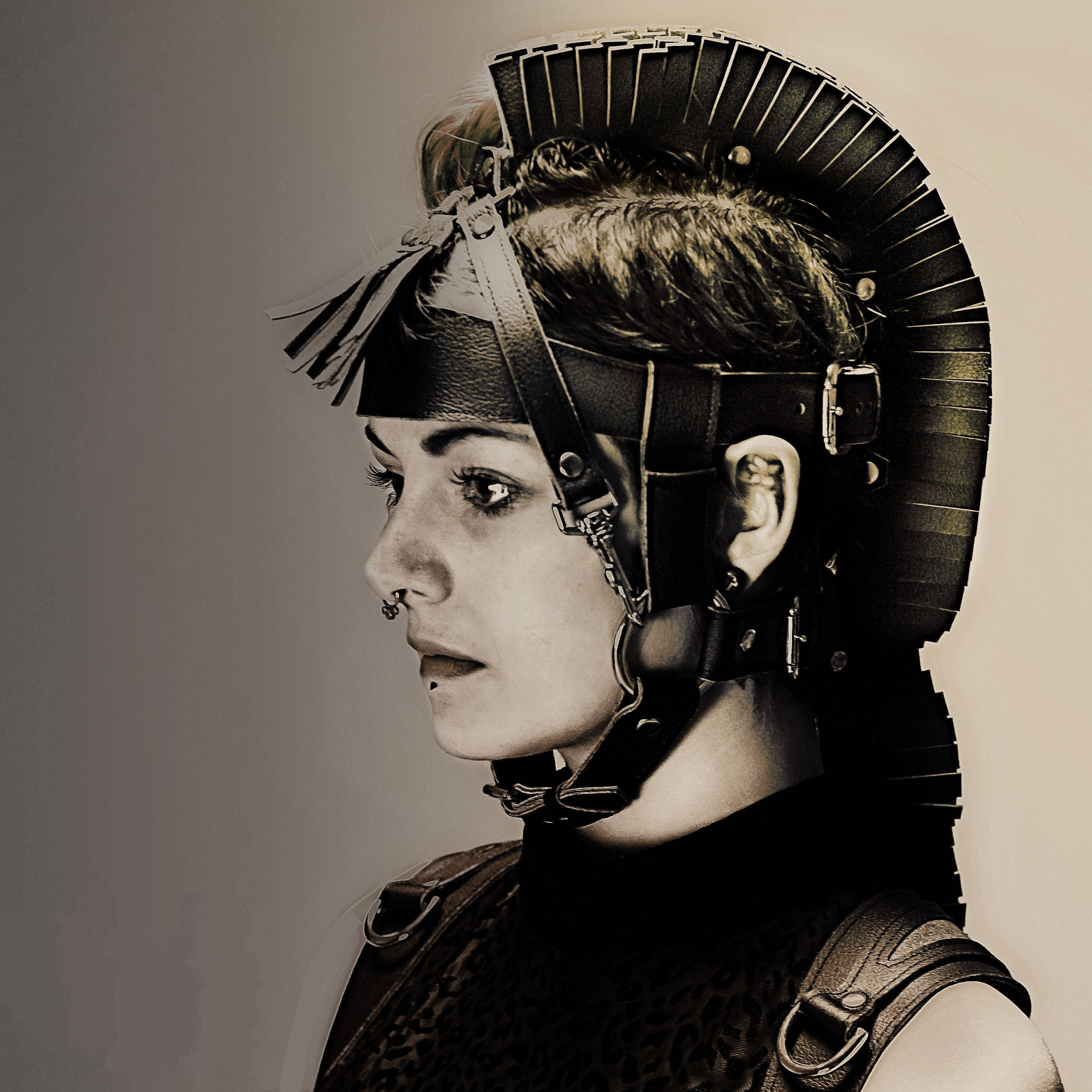 Женщина в костюме лошади. Понигерл. Фестиваль ponyplay. Понигерл кариссы монтгомери. Пет плей.