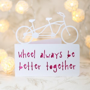 La roue est toujours meilleure ensemble.  anniversaire de vélo, anniversaire de vélo, carte d’aventure de vélo, carte de cycliste, anniversaire de cycliste, carte pour cycliste