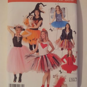 Einfachheit ohne Nähen Sewing Pattern 2074 Misses Kostüm und kleiner Hund Kostüm in Einheitsgröße