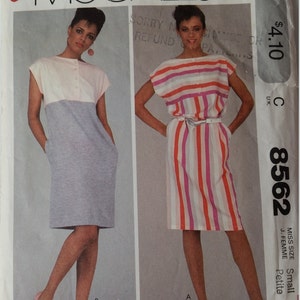 Vintage 1983 Easy McCall&#39;s Sewing Pattern 8562 Misses&#39; dresses in Size Small