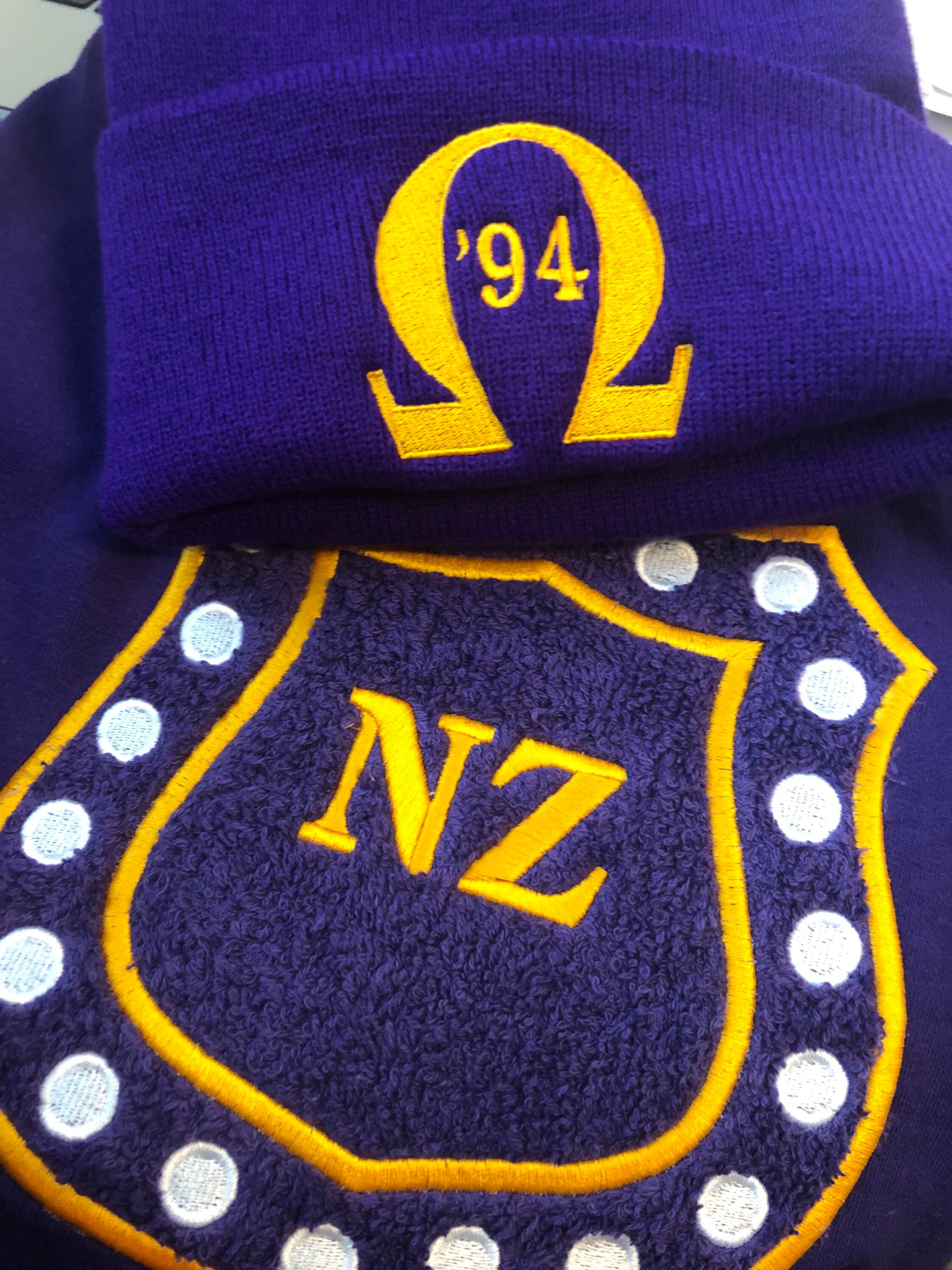 ☆ ☆ Heraldic Crest Sweatshirt Embroidered Chapter Crest Hoodie - Etsy