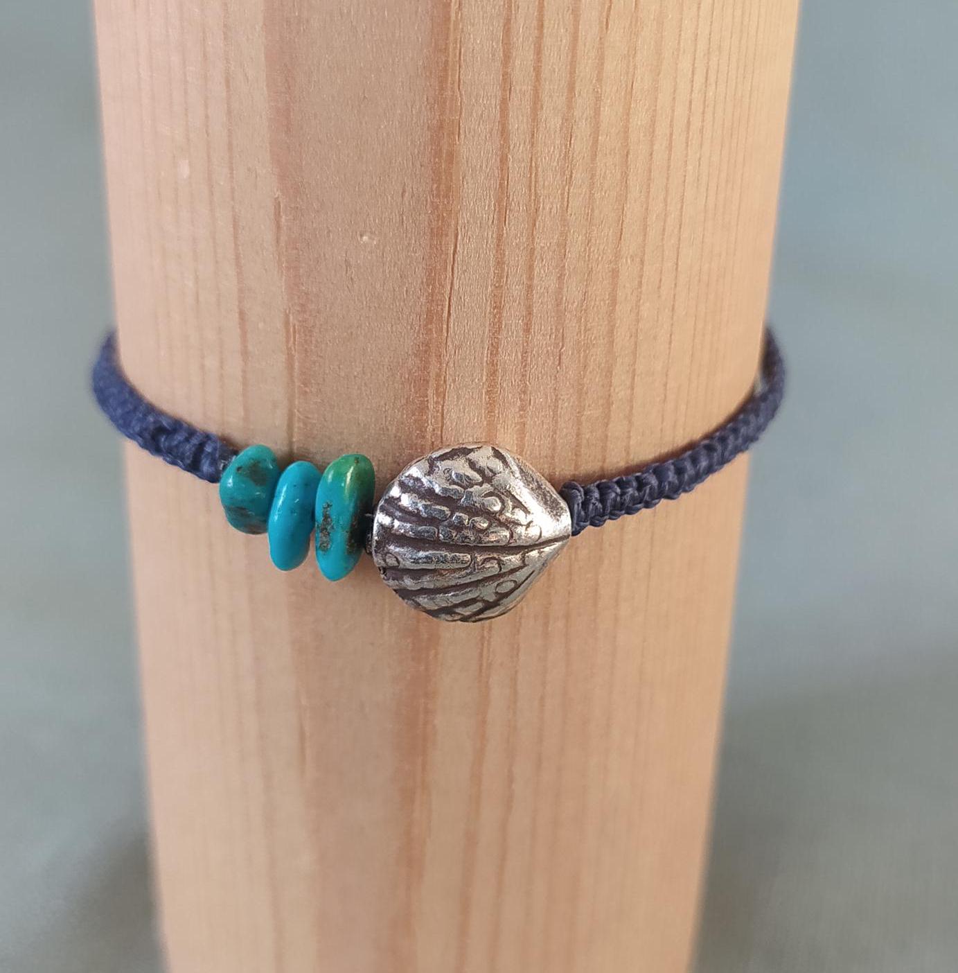 Bracciale in pietra di peridoto - Gioielli con perline di peridoto - Bracciale in pelle con peridoto - Regali con pietre portafortuna di agosto - Bracciale in pelle con pietre preziose - Italia